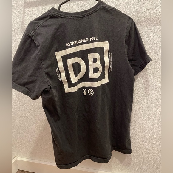 Basic grey established 1992 Dutch bros tee - Picture 4 of 4